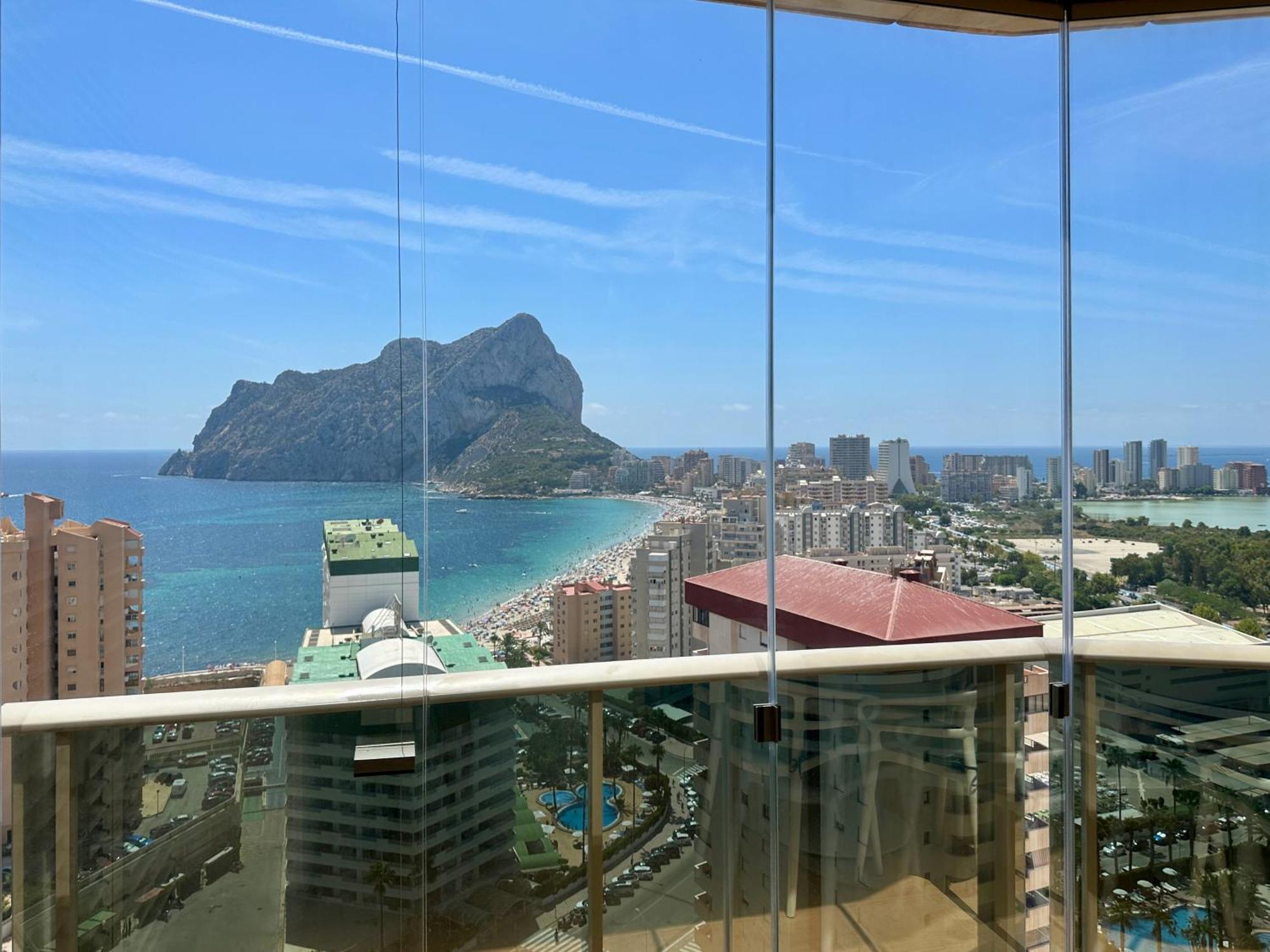 Clubrent - Esmeralda Suites 21º Piso Calpe Luaran gambar